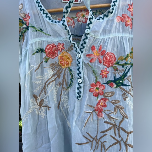 Johnny Was hummingbird bird blouse size medium - Picture 13 of 15